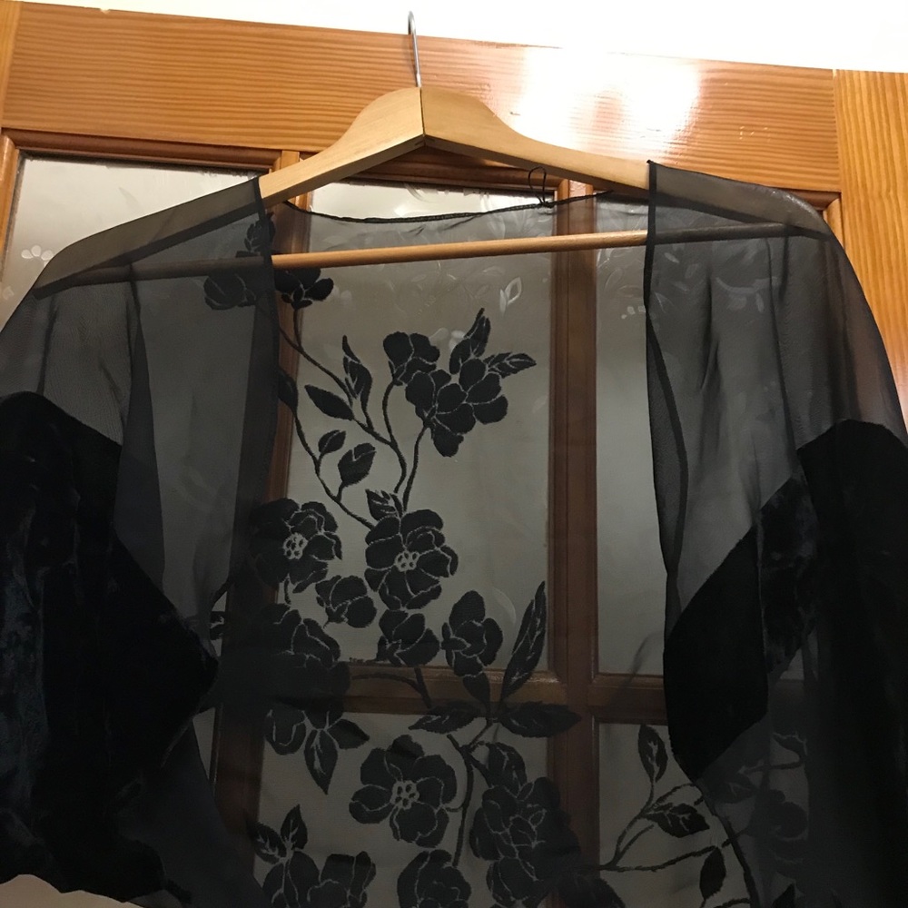 😍 Evening Shawl / Coverup